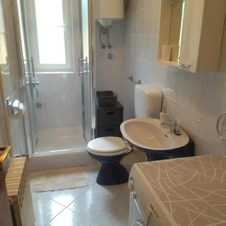 Apartment Jelica Pag Town